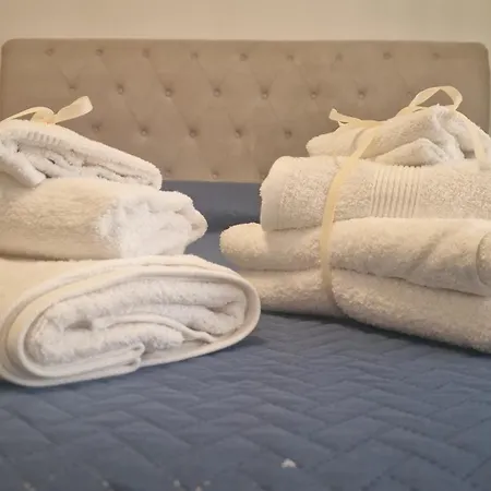 Costa Apartament Konukevi Livorno